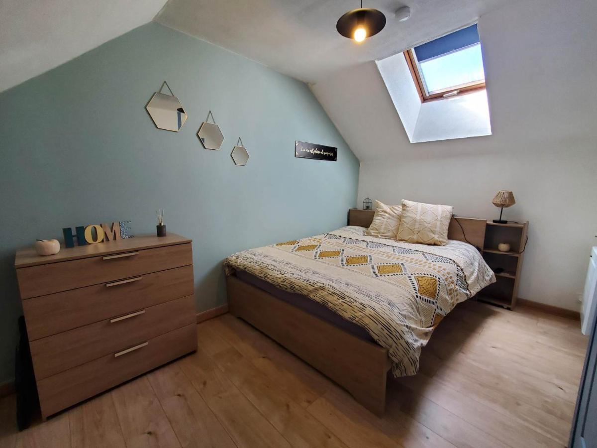 Studio Grand Lit 160 Tout Equipe Wifi Le Creusot Dış mekan fotoğraf